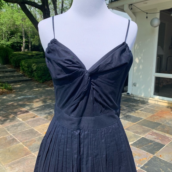NWT New Navy GAP Pleated Sundress with Pockets 4 - Picture 4 of 7